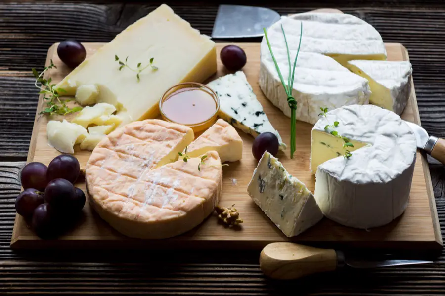 France is a cheese-producing country par excellence